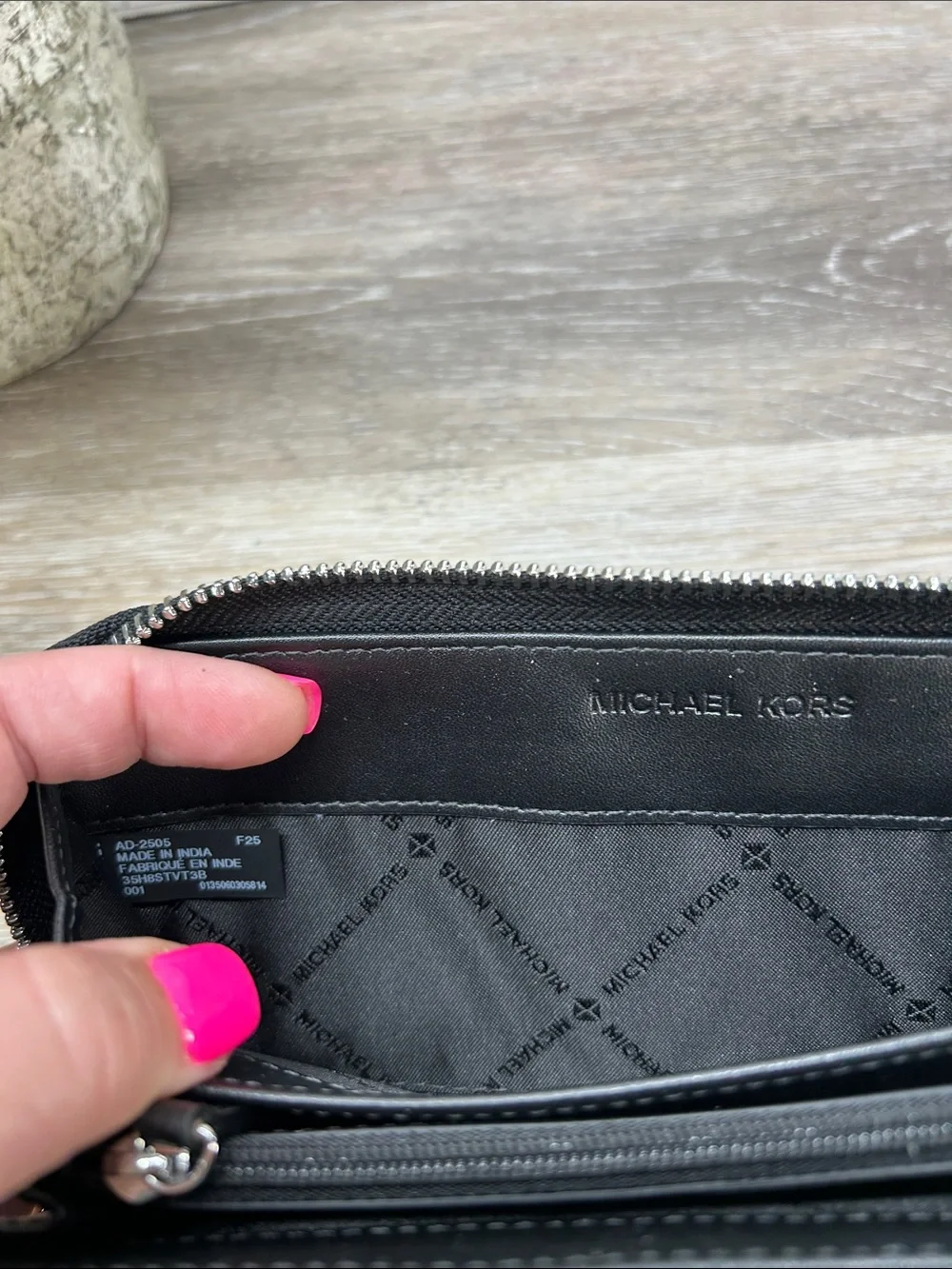 NWOT Michael Kors Black Logo Zip-Around Wristlet Wallet